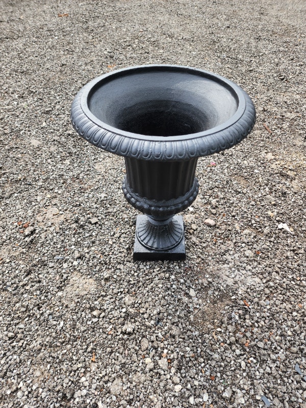 Painted Garden Urn Black Cast Iron 18 x 24 tall