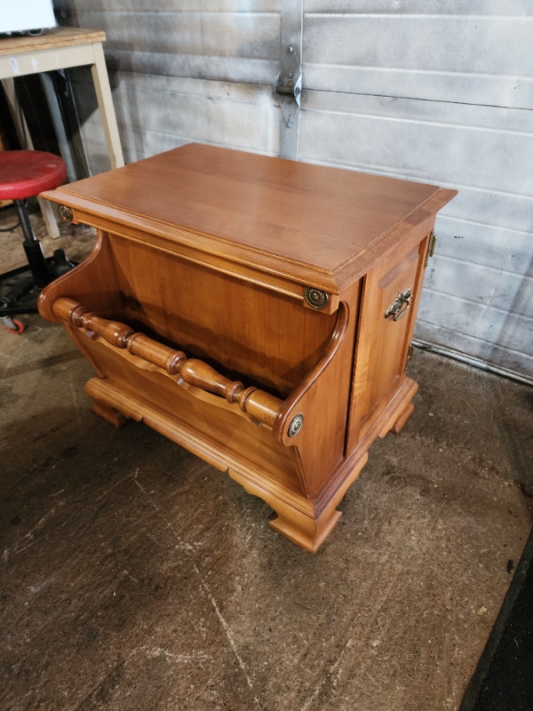 Wood Top Metal Legged Side Table