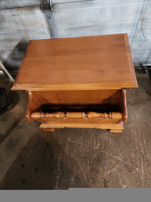 Wood Top Metal Legged Side Table - photo 2