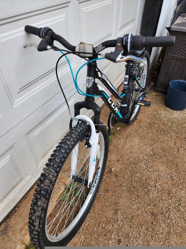 26'' Wheel Bike Hardline CCM Blue Black Bicycle - photo 2