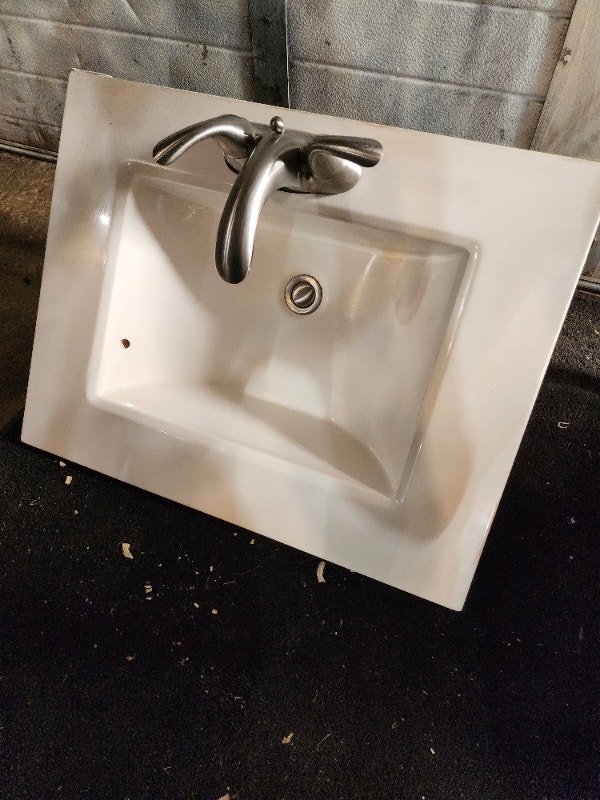 Solid White Rectangle Sink 24.5 x 19
