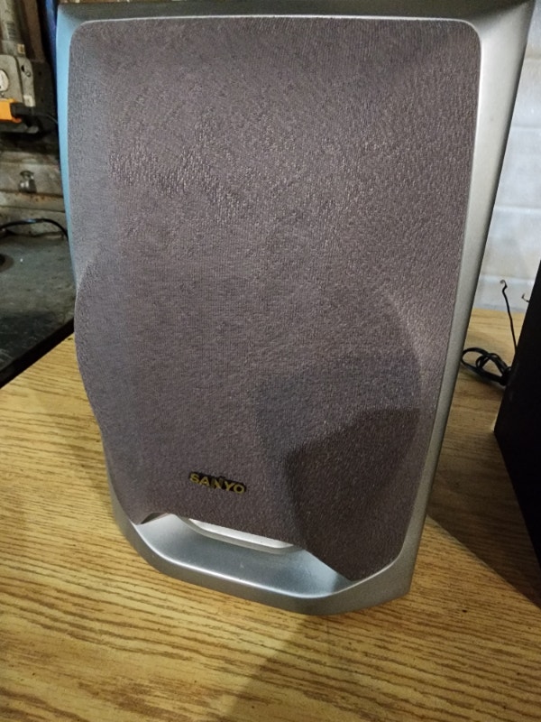 Sanyo Silver Bookshelf Speakers 25W 4 OHM SX-F190 - photo 3
