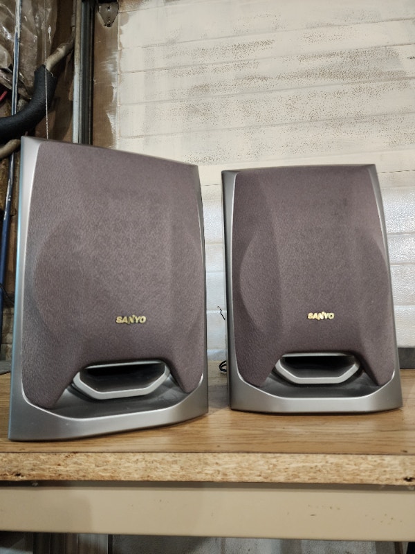 Sanyo Silver Bookshelf Speakers 25W 4 OHM SX-F190 - photo 4