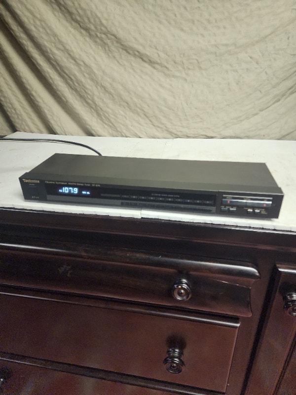 Technics AM FM Tuner ST-S76