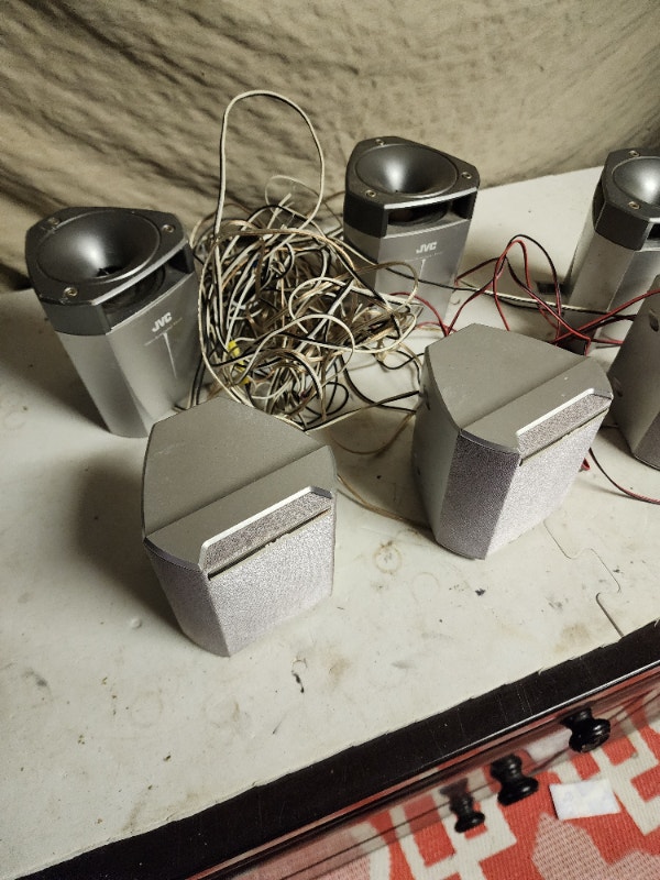 6 JVC Speakers - Omni-directional, 2-Way Pod Mount - photo 2