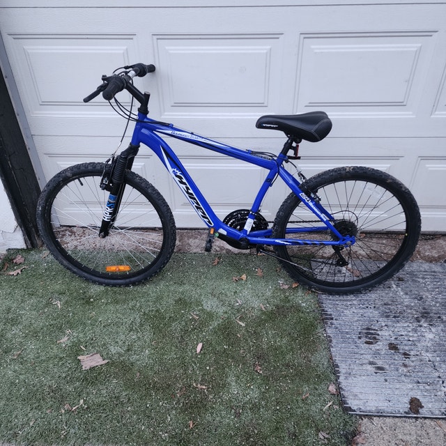 24'' Wheel Hyper Blue Bicycle Boundry Trail Mountain Bike