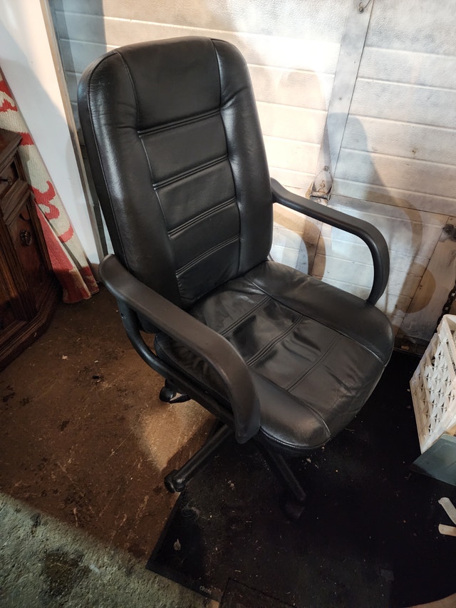 Black Leather Office Chair with Rolling Armrests - photo 2