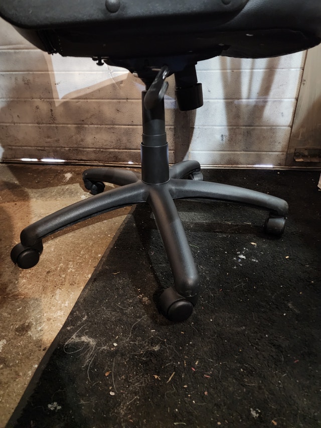 Black Leather Office Chair with Rolling Armrests - photo 5
