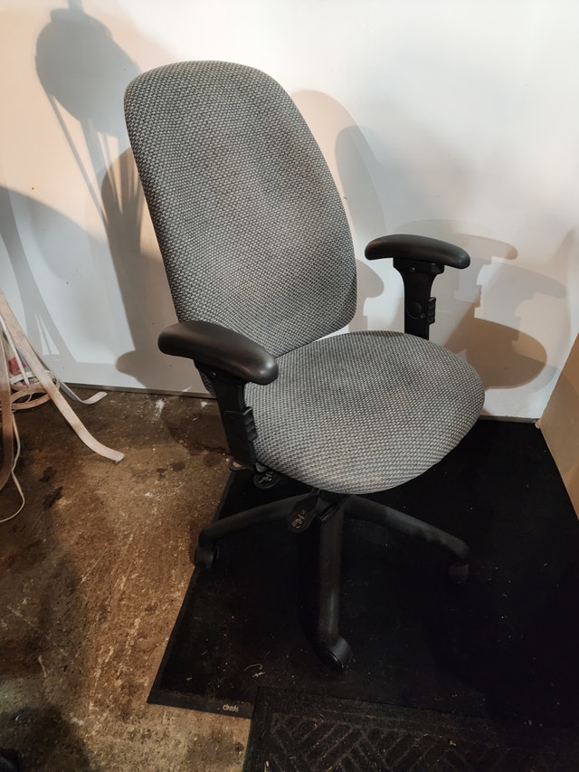 Gray Office Chair - Adjustable, Reclining, Rocking, Rolling