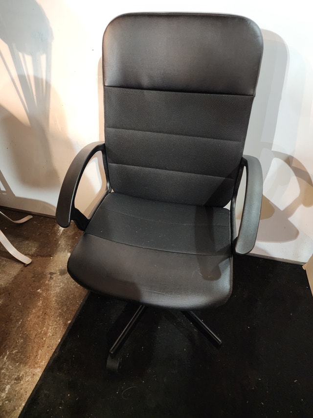 Black Office Chair - 2 Tone Rolling, Arm Rest
