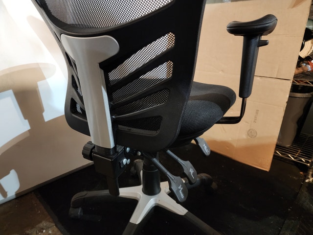 Black cloth office chair cooling reclining back rolling tilt - photo 2