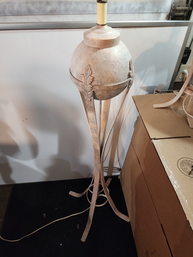 2 Lamps matching white heavy metal - photo 2
