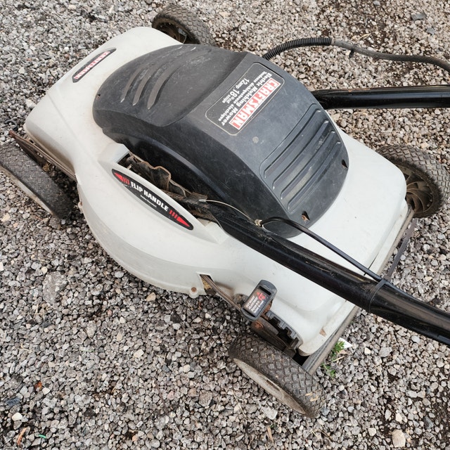 Craftsman 18" 12 Amp Electric Lawnmower - photo 4
