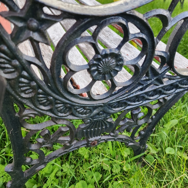 Bench Ends DIY Kit - Outdoor Seating