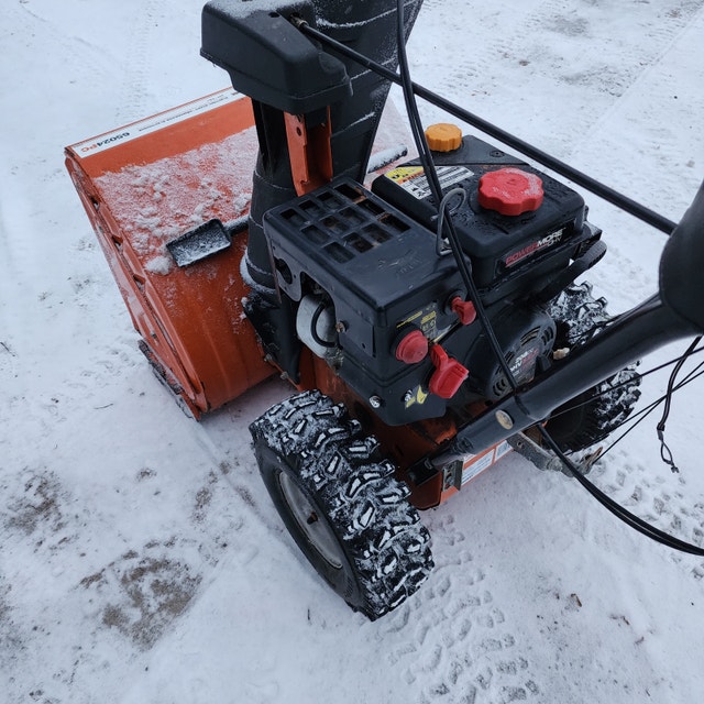 Columbia 24'' Gas Snow Blower - Dual Stage - photo 4