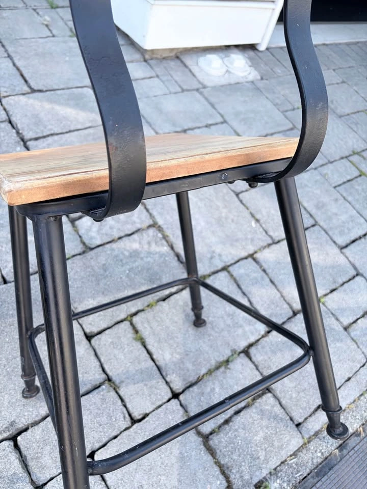 Free Wood & Metal Chairs for Table - photo 3