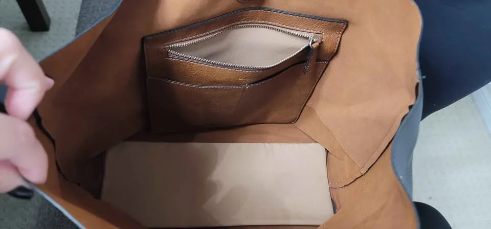 Women's SevenDays Large Tote Purse image indicator(3)