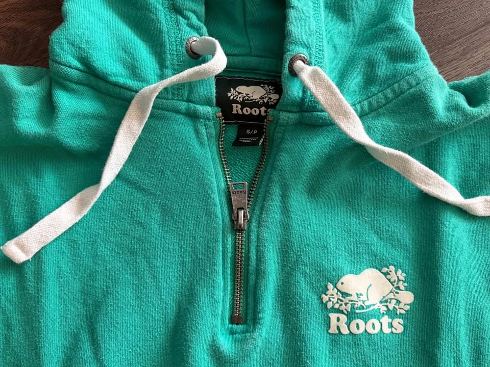 Assorted Roots Sweaters - photo 5