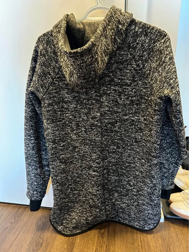 Fall jacket women’s size medium - photo 3