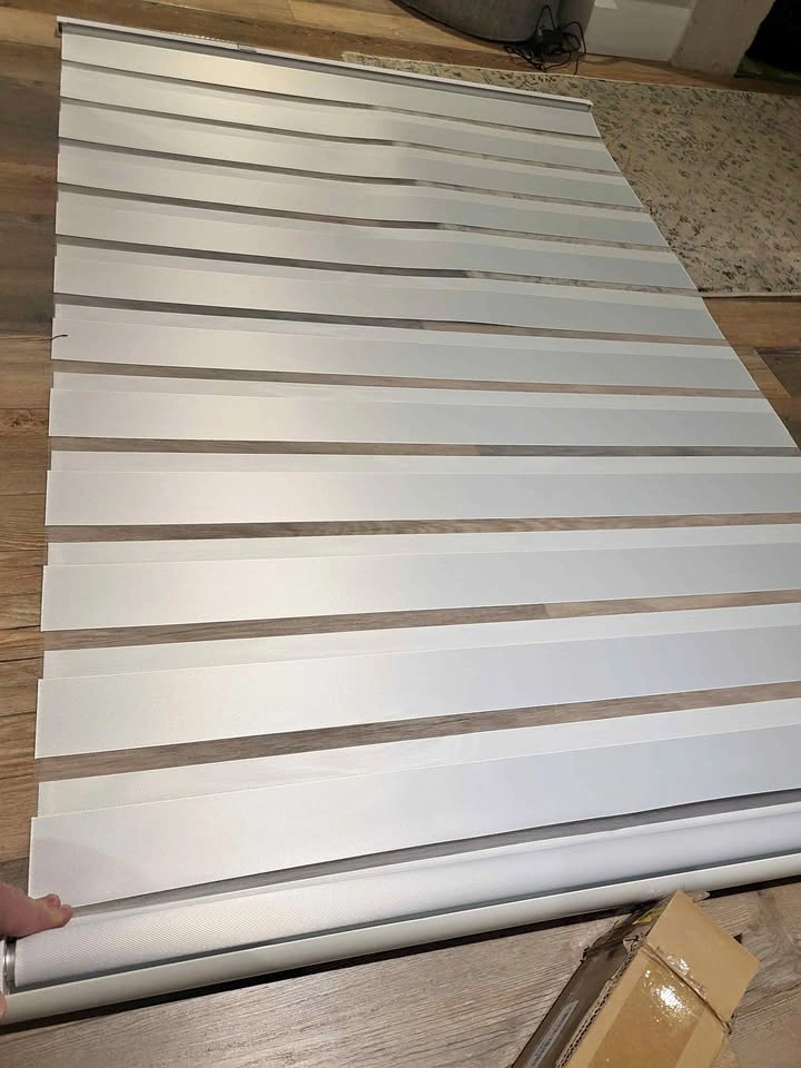White Dual Layer Zebra Blind 44x60inch