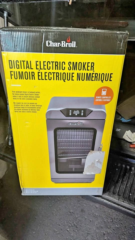 Char-Broil Digital Electric Smoker 725 sq inch