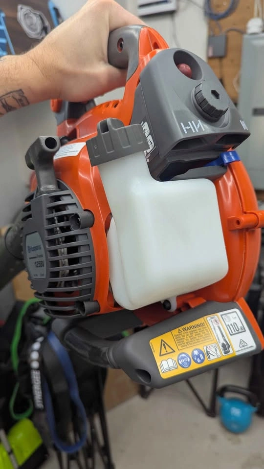 Husqvarna 125BV Gas Leaf Blower BRAND NEW - photo 4