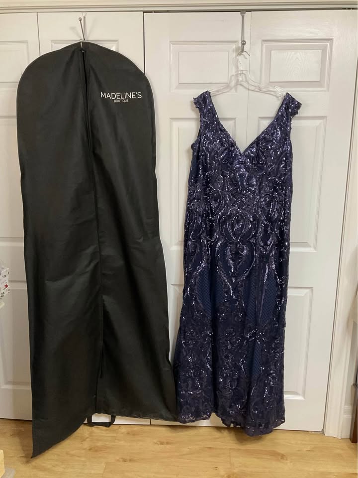 Alisha Hill Navy Blue Sequin Evening Dress - photo 4