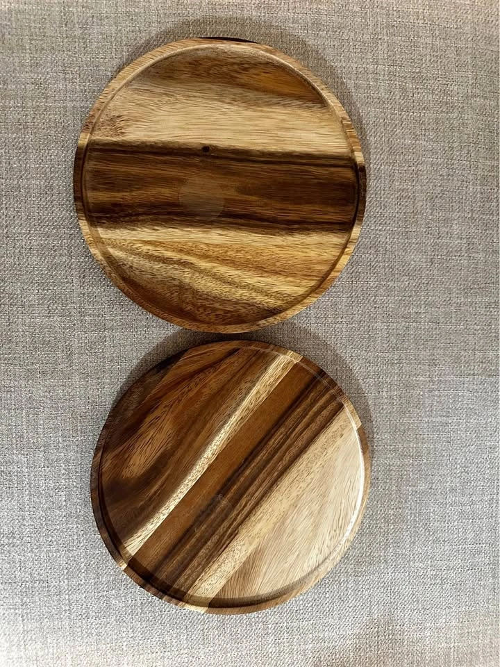 Homesense wood plates set of 2