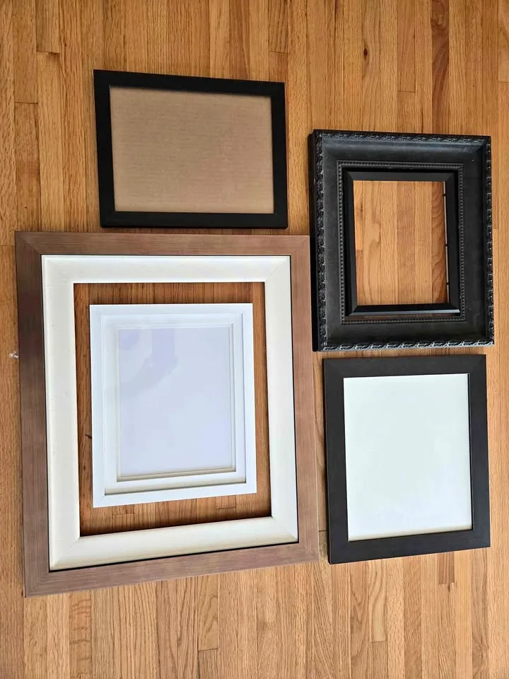 Various picture frames thumbnail