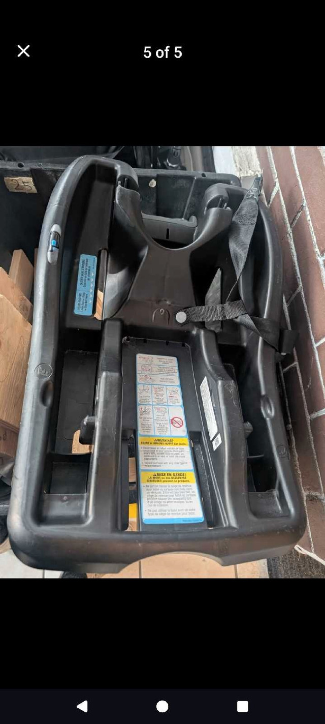 Graco infant carrier and base - photo 3