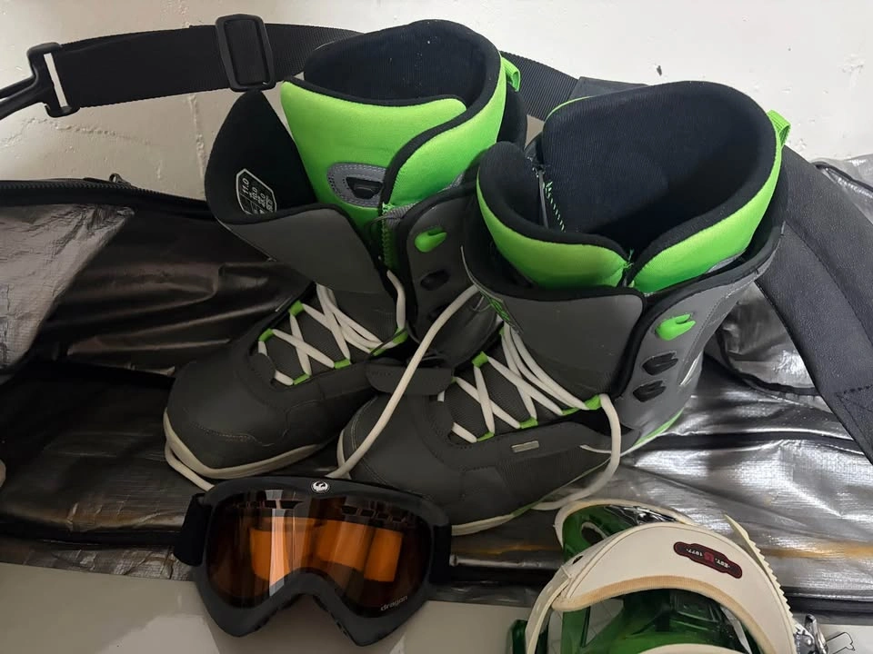 Snowboard, Boots, Goggles, and Bag - photo 4