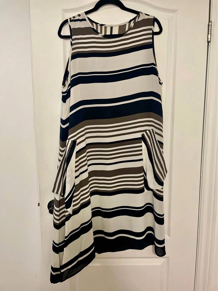 Periphery Sleeveless Striped A-Line Midi Skirt Black & Cream Siz