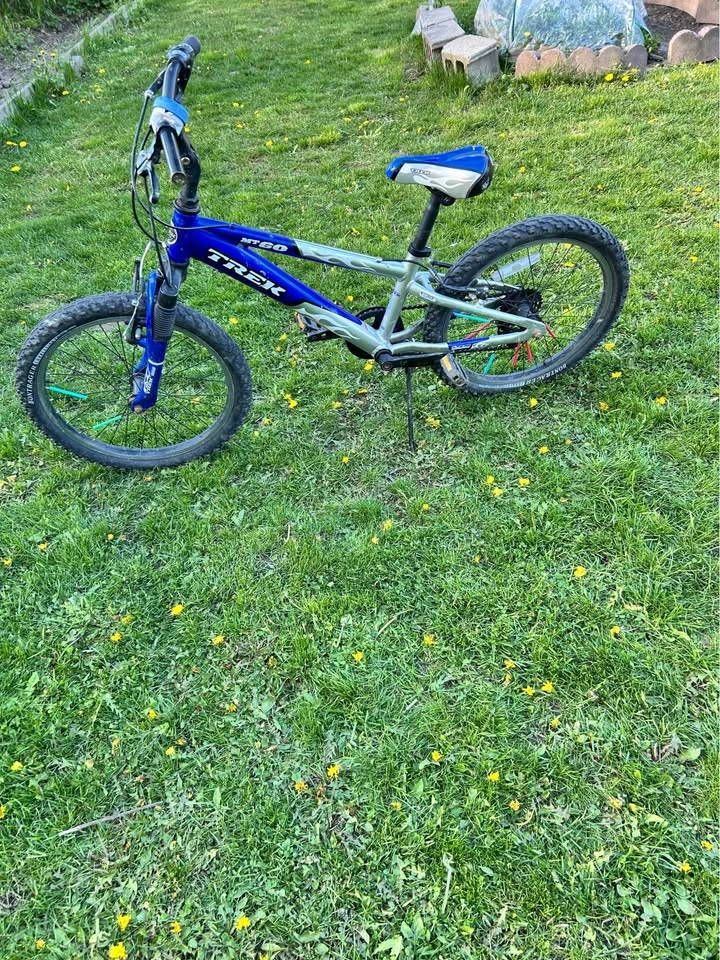 TREK MT60 Bike - photo 3