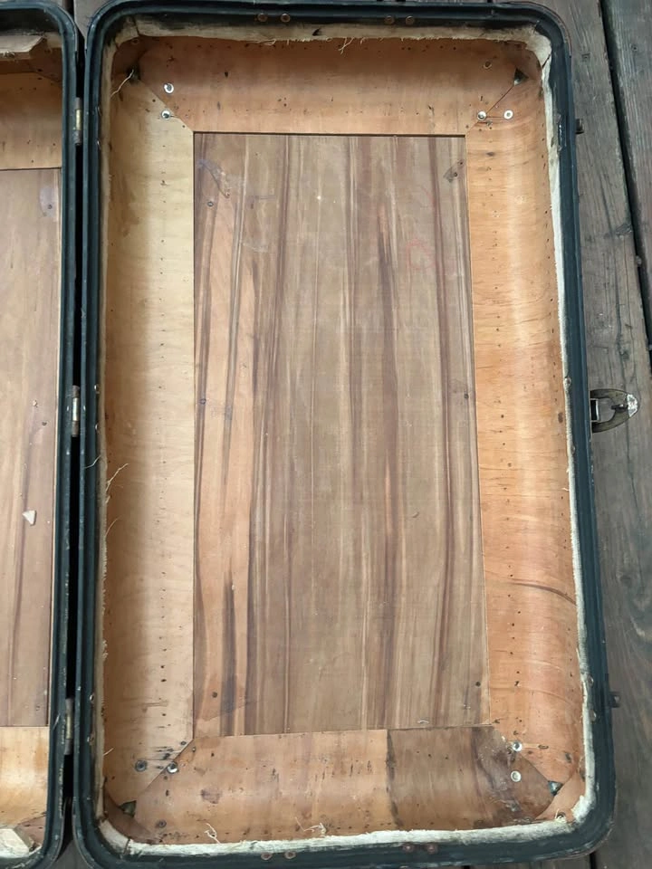Antique Indestructo Steamer Trunk / Storage Chest – Early 1900s - photo 4