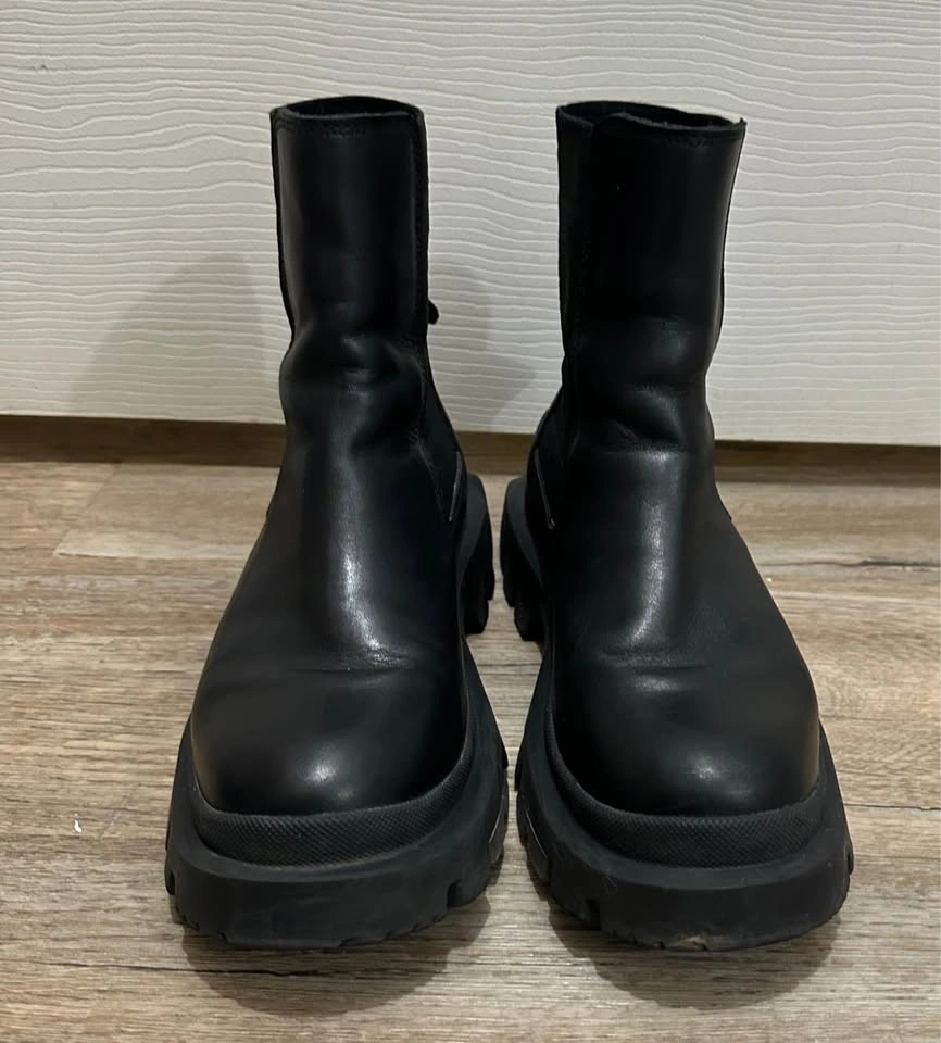Hugo Fabyan Size 38 Chelsea Boots - photo 3