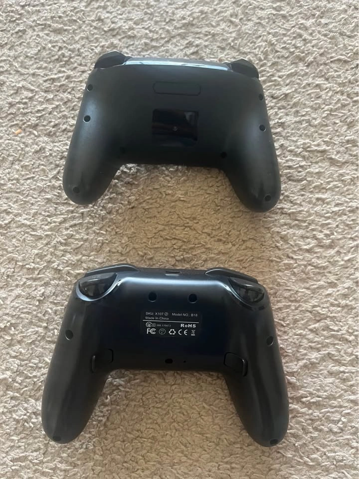 Nintendo Switch Controllers - photo 2