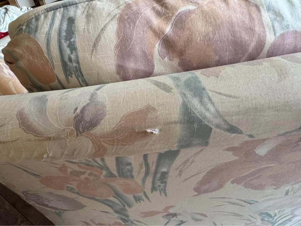 Sofa with floral pattern - photo 3