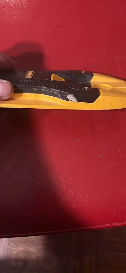 DEWALT DW0100 3/4-in Stud Sensor - photo 2