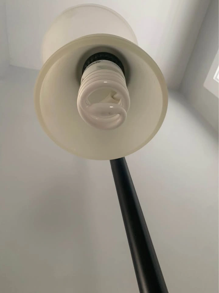 Floor lamp - great condition - photo 3