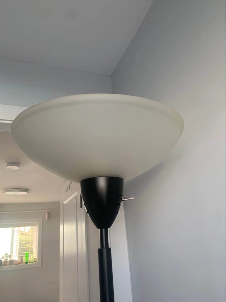 Floor lamp - great condition - photo 4