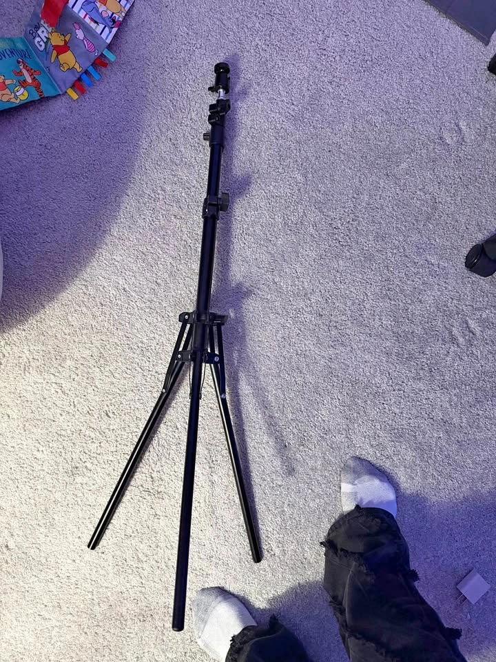 Black tripod