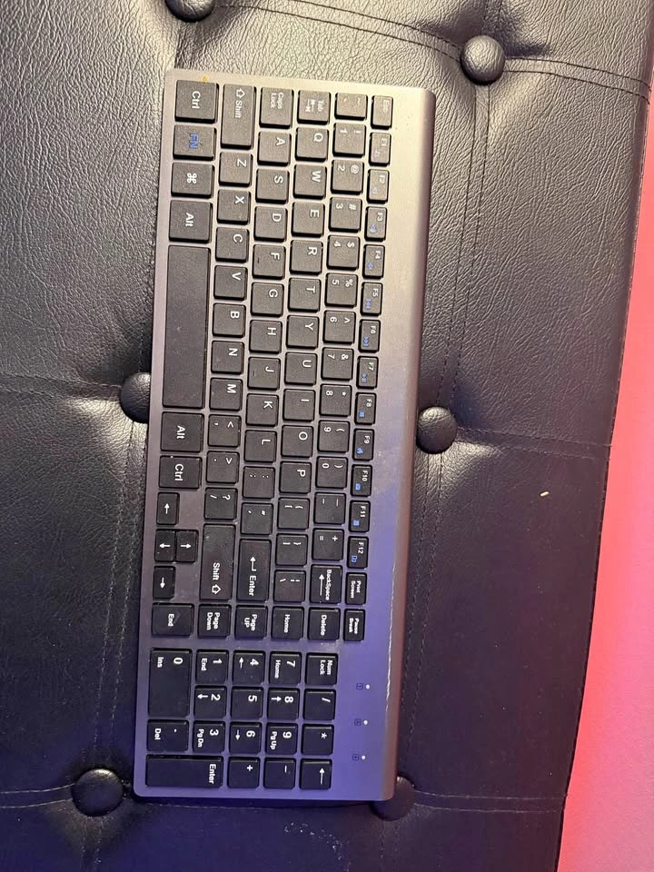 JOYACCESS KB2US wireless keyboard