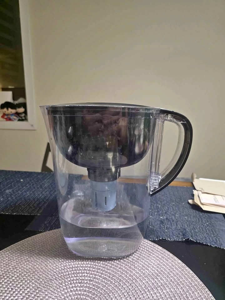 Brita Water Filter Jug + 2 Filters (1 New, 1 Used)