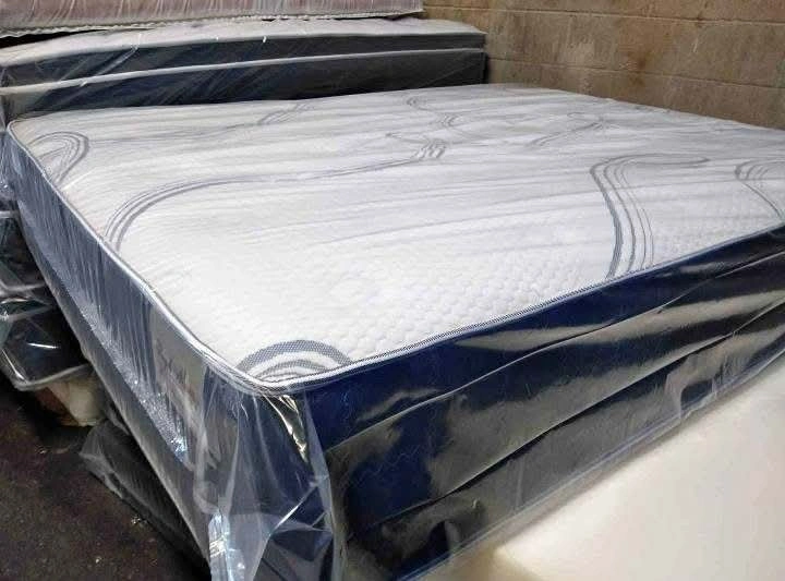 QUEEN MATTRESS FOR SALE