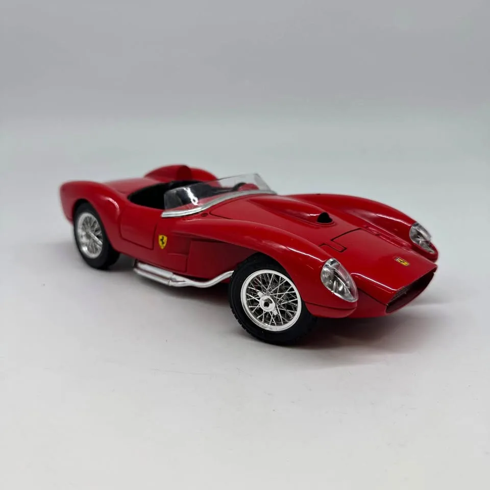 Bburago Ferrari 250 Testa Rossa 1957 Diecast Model 1:18 thumbnail