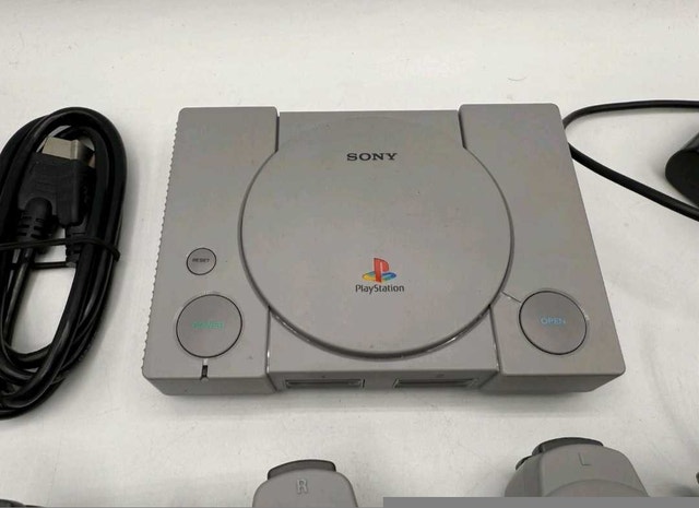 Playstation Classic Mini with 180+ Games - photo 4