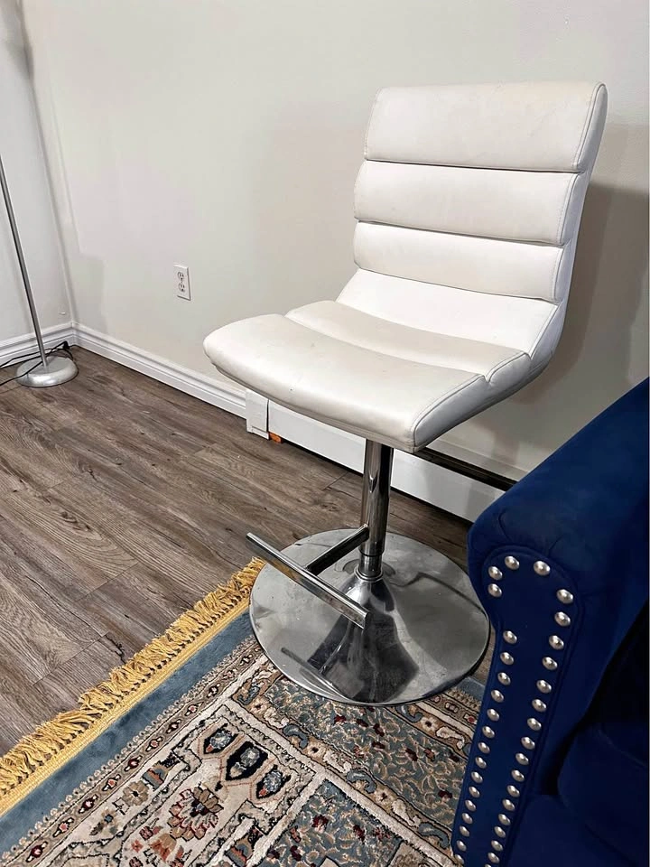 Set of 4 Dining Chairs