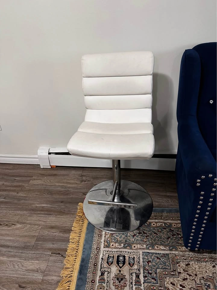 Set of 4 Dining Chairs - photo 2