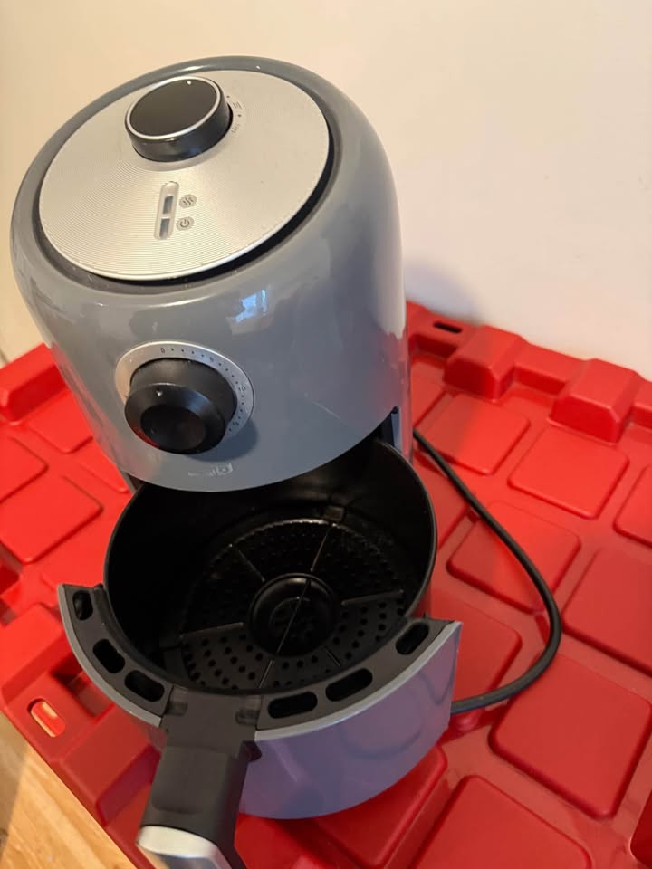 Compact Air Fryer - photo 3