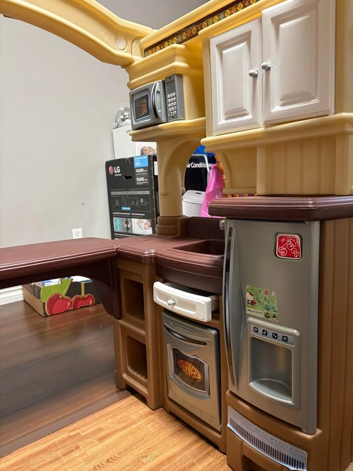 Grand Walk-In Kitchen & Grill™ - photo 4